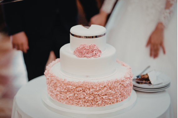 Bolo de casamento e acabamento